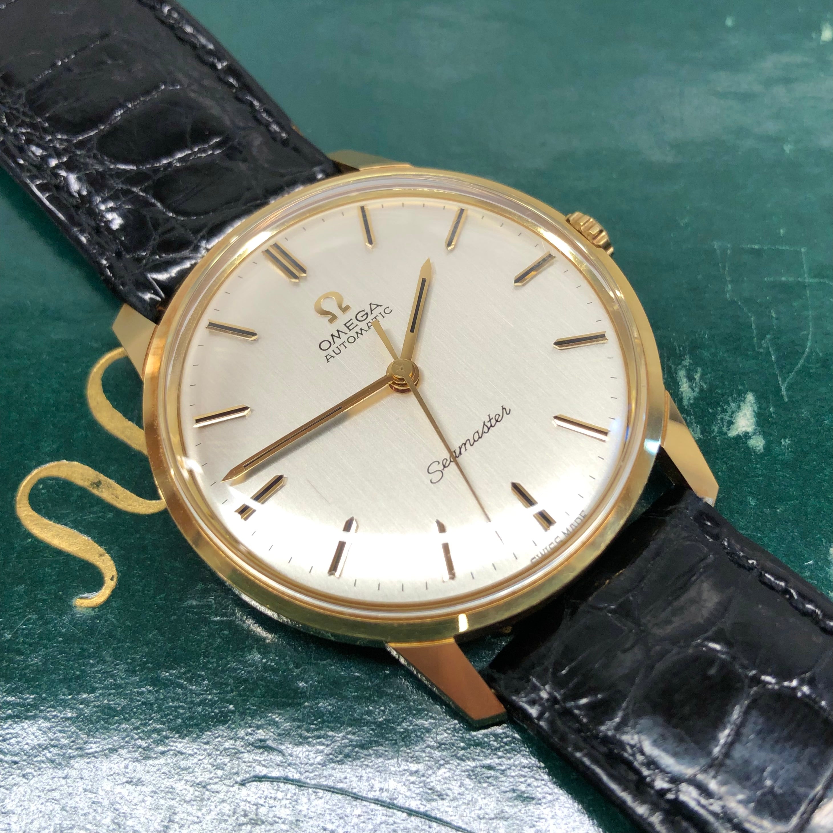 1966 Omega Seamaster 165.001 18K Yellow Gold Dress Watch Like New