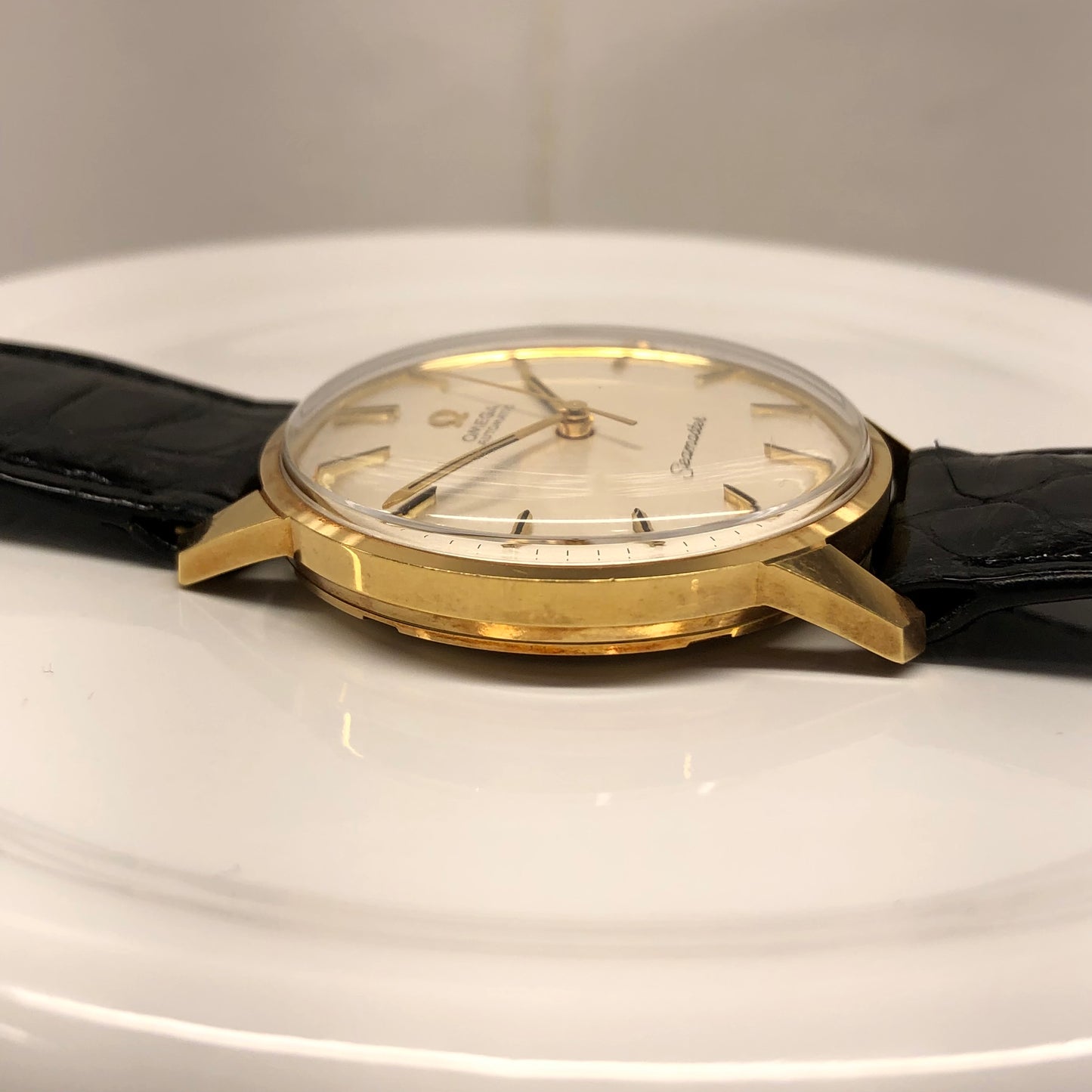 1966 Omega Seamaster 165.001 18K Yellow Gold Dress Watch Like Old Stock Autoamtic 35mm Wristwatch - HASHTAGWATCHCO