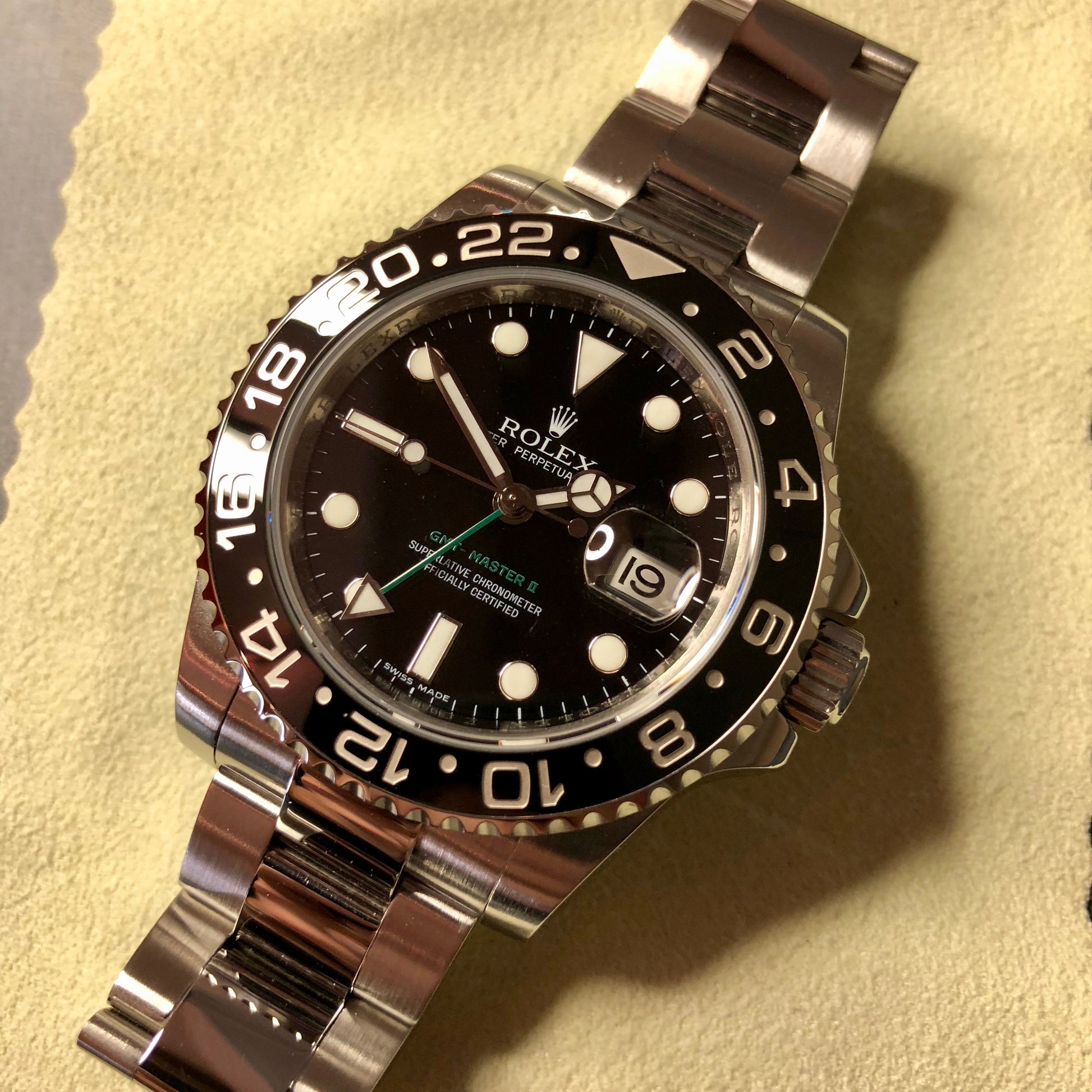 2006 Rolex GMT Master II 116710 Ceramic Steel Automatic Z Series